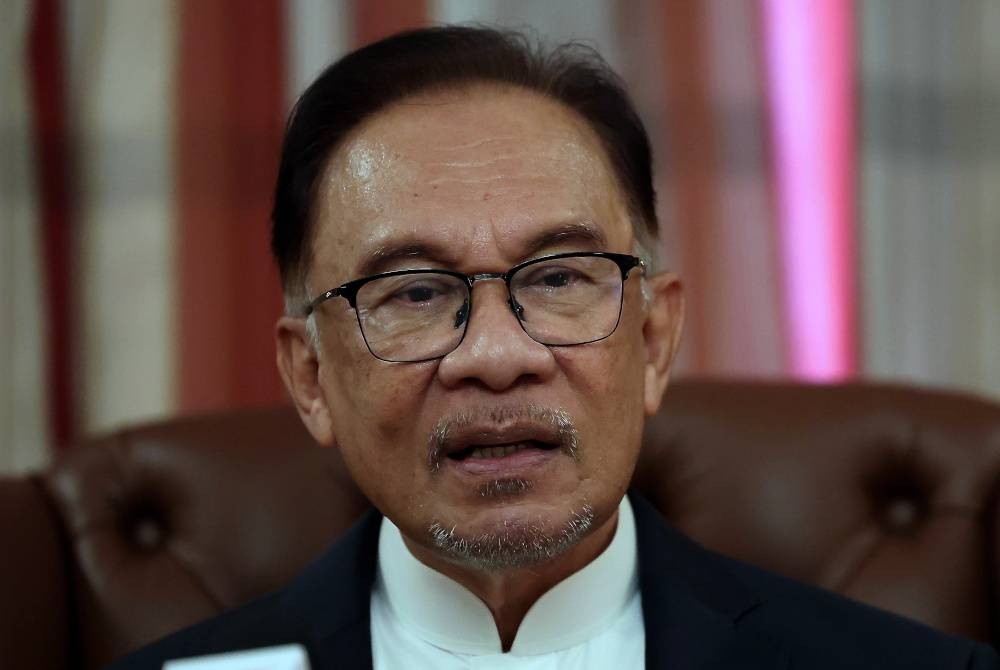 Anwar Ibrahim.