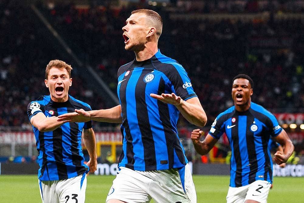 Dzeko penjaring gol pembukaan Inter ketika berdepan Milan dalam aksi separuh akhir pertama Liga Juara-Juara di San Siro pada Khamis. - Foto AGENSI