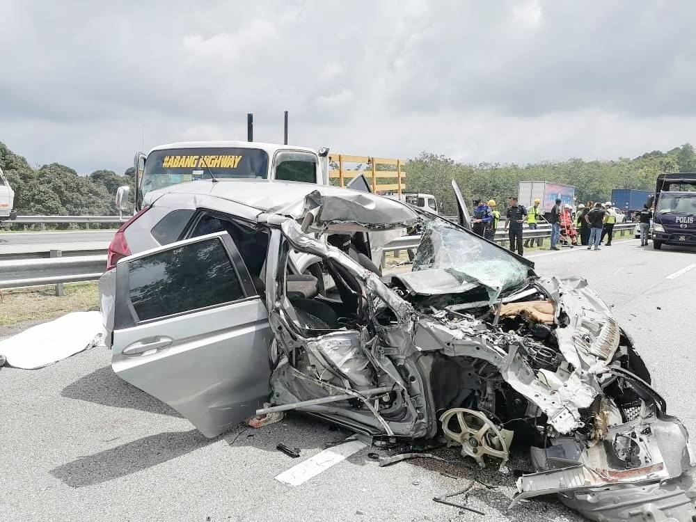 Kemalangan maut merekodkan peningkatan 0.7 peratus iaitu 140 kes pada Op Selamat 20. - Gambar hiasan 