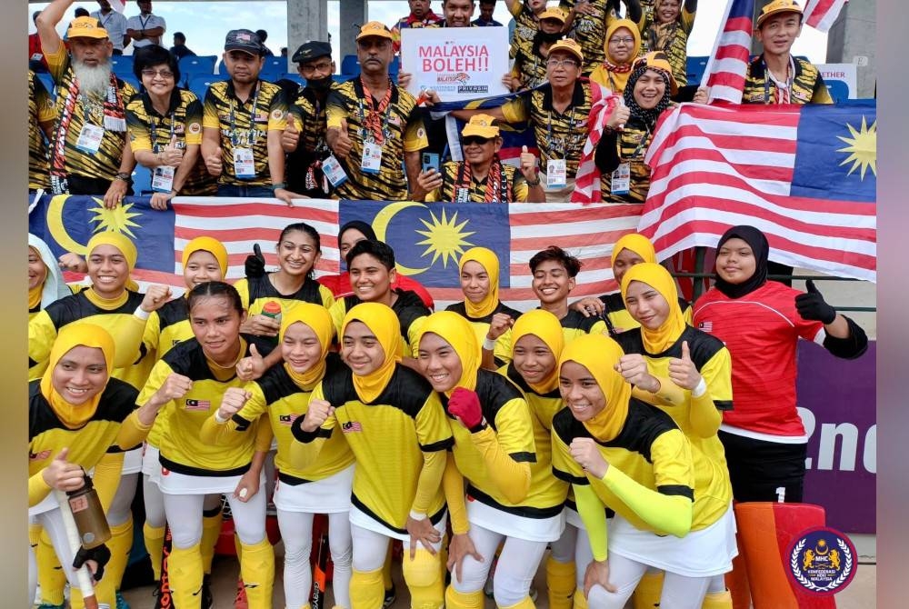 Pasukan hoki wanita negara mengesahkan tempat di final selepas menewaskan Thailand 3-0 di Stadium Nasional Morodok Techo pada Sabtu. - Foto Facebook MHC