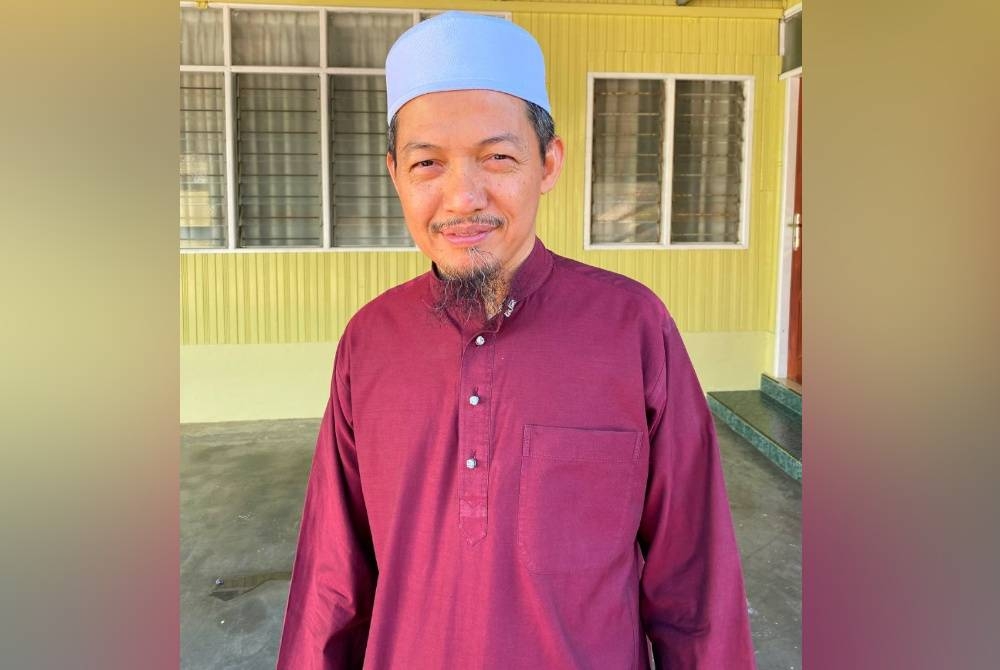 Nik Abduh ketika ditemui selepas menunaikan solat Asar di Masjid Tok Guru, Pulau Melaka, Kota Bharu pada Sabtu.