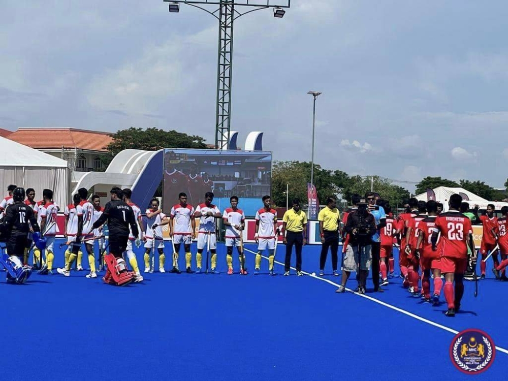 Malaysia menamatkan saingan liga sepusingan hoki lelaki Sukan SEA 2023 di kedudukan teratas dengan rekod tanpa kalah selepas menewaskan Indonesia 4-2, hari ini. - Foto Facebook Malaysian Hockey Confederation