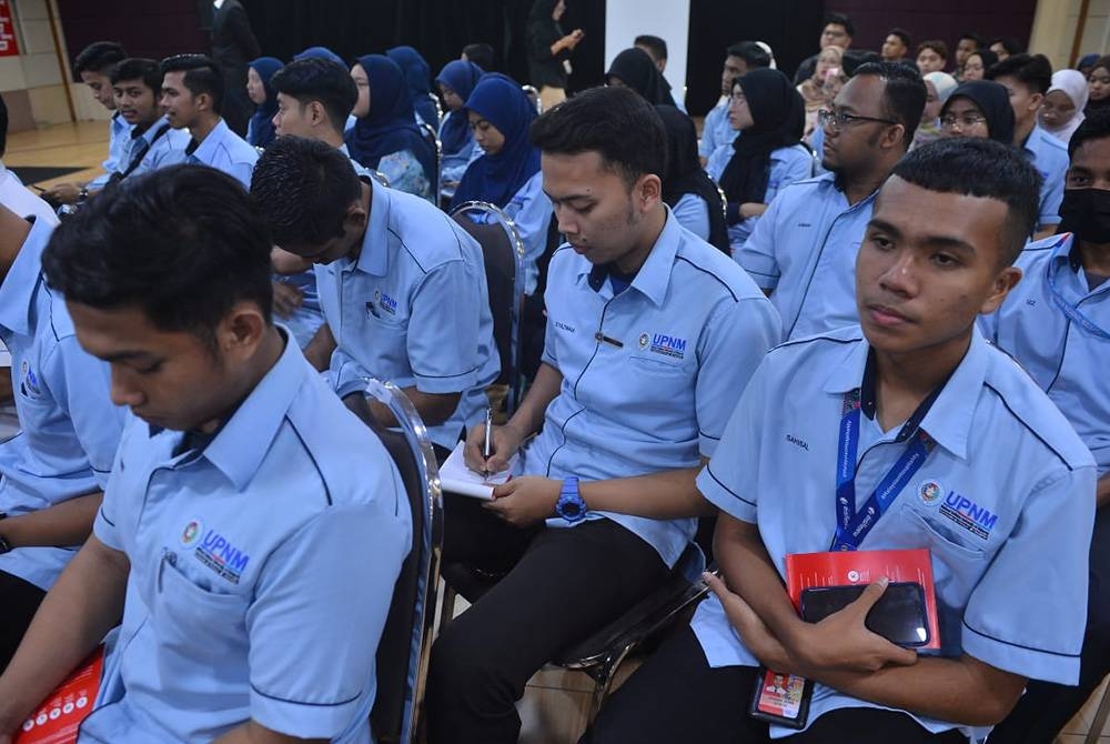 Antara tetamu yang hadir program bersama Kumpulan Rentas Parti Parlimen Malaysia (KRPPM) Integriti, Governans dan Anti Rasuah (IGAR) yang berlangsung di Auditorium Karangkraf hari ini. Foto Sinar Harian / Asril Aswandi Shukor.