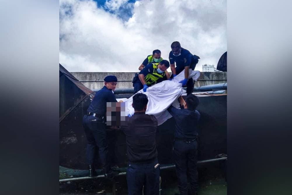 Sepasang suami isteri maut dipercayai terjatuh dari bangunan sebuah hotel di Genting Highlands pada Selasa. - Foto ihsan PDRM