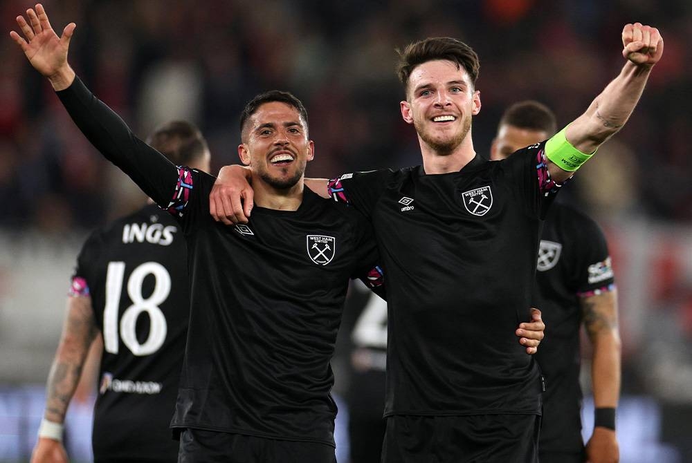 West Ham berjaya mara ke perlawanan akhir akhir Liga Persidangan Eropah selepas menewaskan AZ Alkmaar.