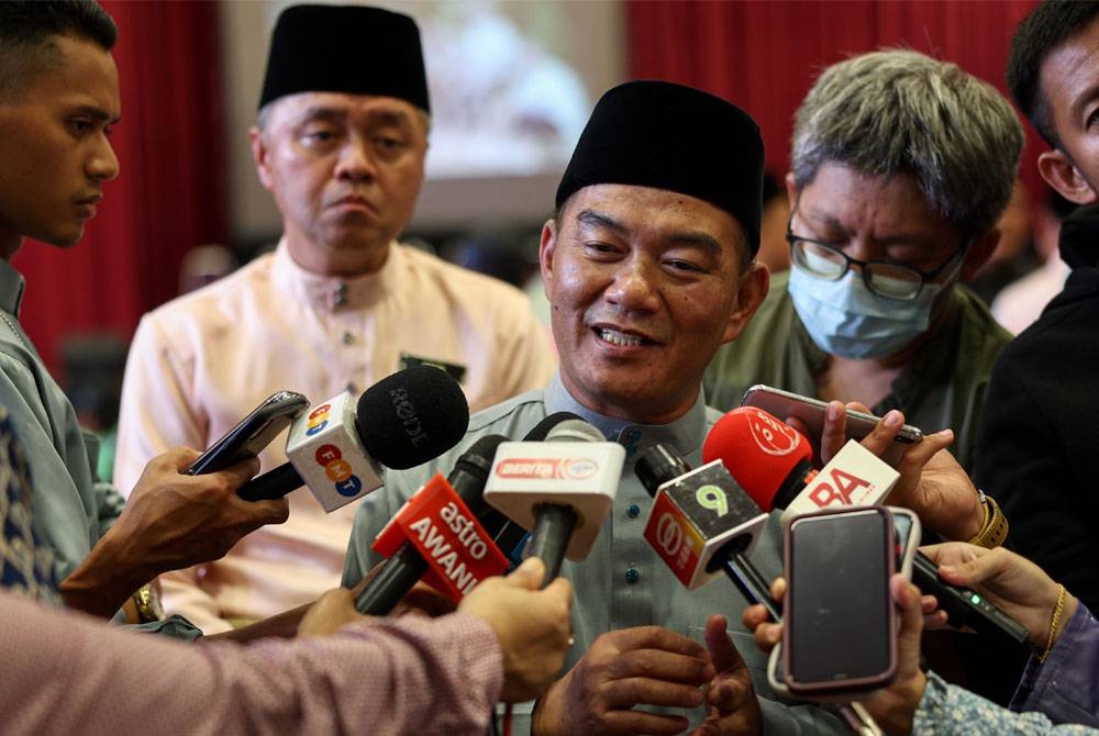 Sutekno ketika ditemui pemberita pada Majlis Hari Raya Aidilfitri AADK di Ibu Pejabat AADK, Kajang. - Foto Bernama