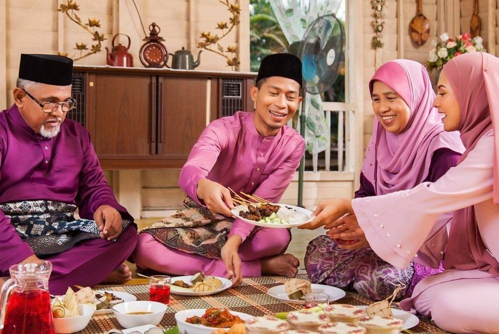 Masih ada yang masih belum puas dan terpaksa menggunakan ‘masa tambahan’ untuk adakan majlis rumah terbuka walaupun Syawal sudah habis. - Gambar hiasan (Foto 123rf)