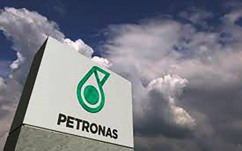 Petronas mendakwa syarikat itu telah memberi kerjasama penuh kepada SPRM.