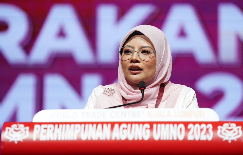 Nurul Amal ketika menyampaikan ucapan penggulungan Perhimpunan Agung Puteri UMNO di Pusat Dagangan Dunia (WTC) pada Khamis.