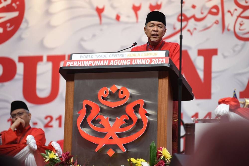 Ahmad Zahid menyampaikan ucapan dasar presiden sempena PAU 2023 di Dewan Merdeka, WTCKL pada Jumaat.