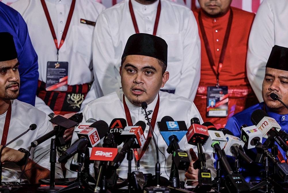 Dr Muhamad Akmal ketika sidang media sempena Perhimpunan Agung UMNO 2023 di WTCKL hari ini. - Foto Bernama