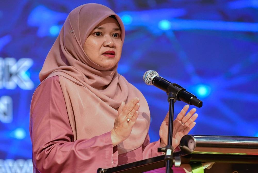 Fadhlina Sidek - Foto Bernama