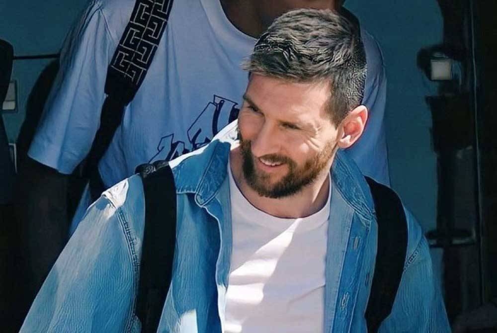 Messi berada di China dalam persediaan mengharungi aksi persahabatan menentang Australia di Beijing pada Khamis. Foto Agensi