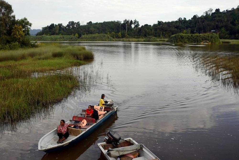 Tasik Chini di Pahang mengekalkan status Tapak Rizab Biosfera di bawah Pertubuhan Pendidikan, Saintifik dan Kebudayaan UNESCO. - Foto Bernama