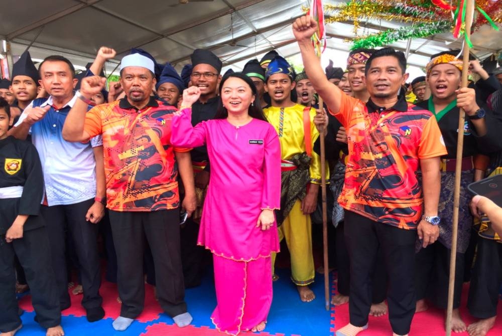 Hannah semasa Majlis Sambutan Hari Belia Negara Peringkat Negeri Kelantan 2023 di Dataran Warisan Stadium Sultan Muhammad ke-IV pada Sabtu.