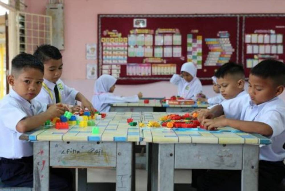 Cahaya Society sokong usaha KPM bagi memberi ruang dan peluang kepada kanak-kanak tanpa dokumen mendapatkan akses pendidikan di sekolah kerajaan. (Gambar hiasan) - Foto Bernama