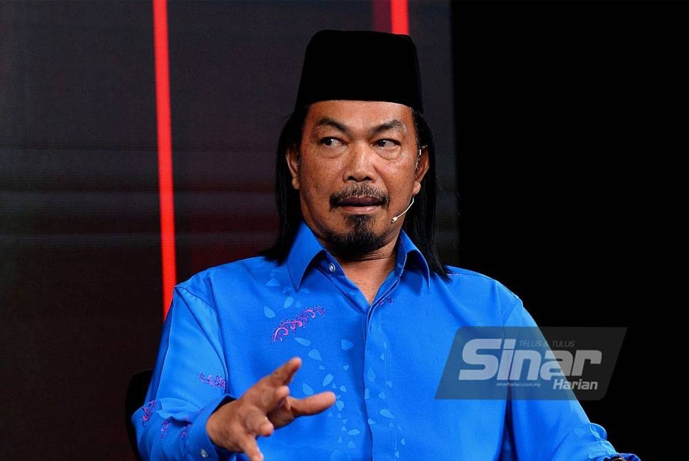 Mohamad Nasir ketika dalam program Wacana Sinar Siri ke 402 yang bertajuk PRN: Debar Menunggu Bubar yang berlangsung di Kompleks Kumpulan Karangkraf pada Selasa. - Foto Asril Aswandi Shukor