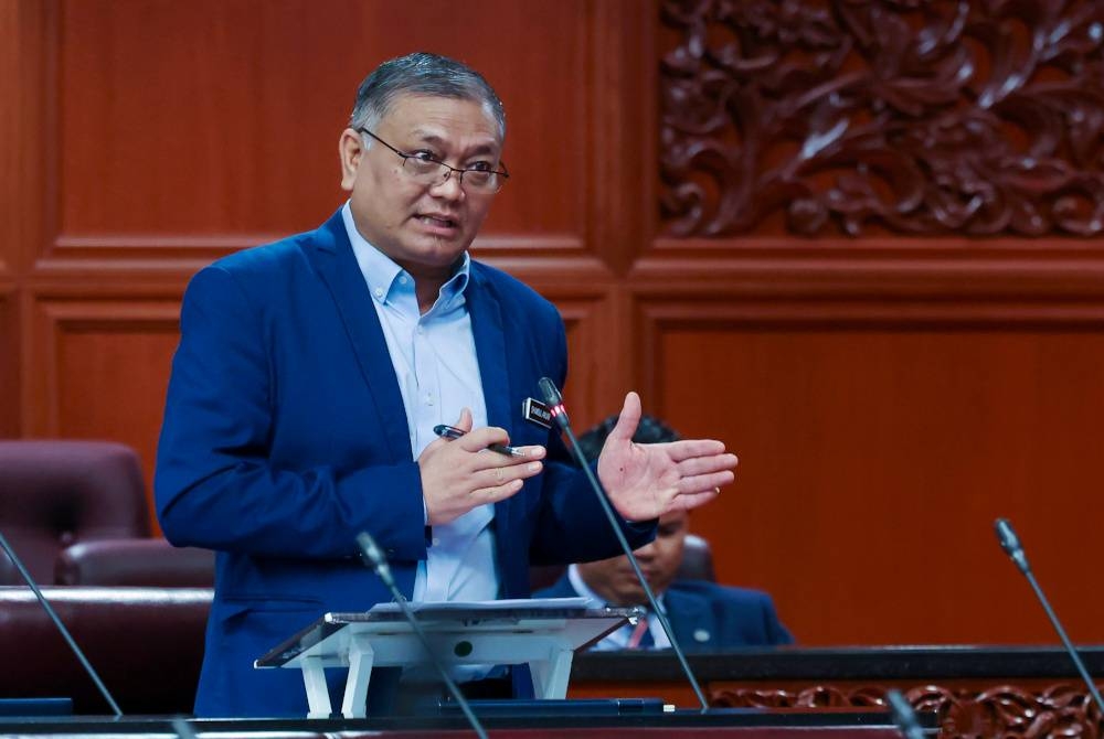 Timbalan Menteri Dalam Negeri, Datuk Seri Dr Shamsul Anuar Nasarah ketika menghadiri Persidangan Dewan Negara di Bangunan Parlimen pada Rabu. - Foto Bernama