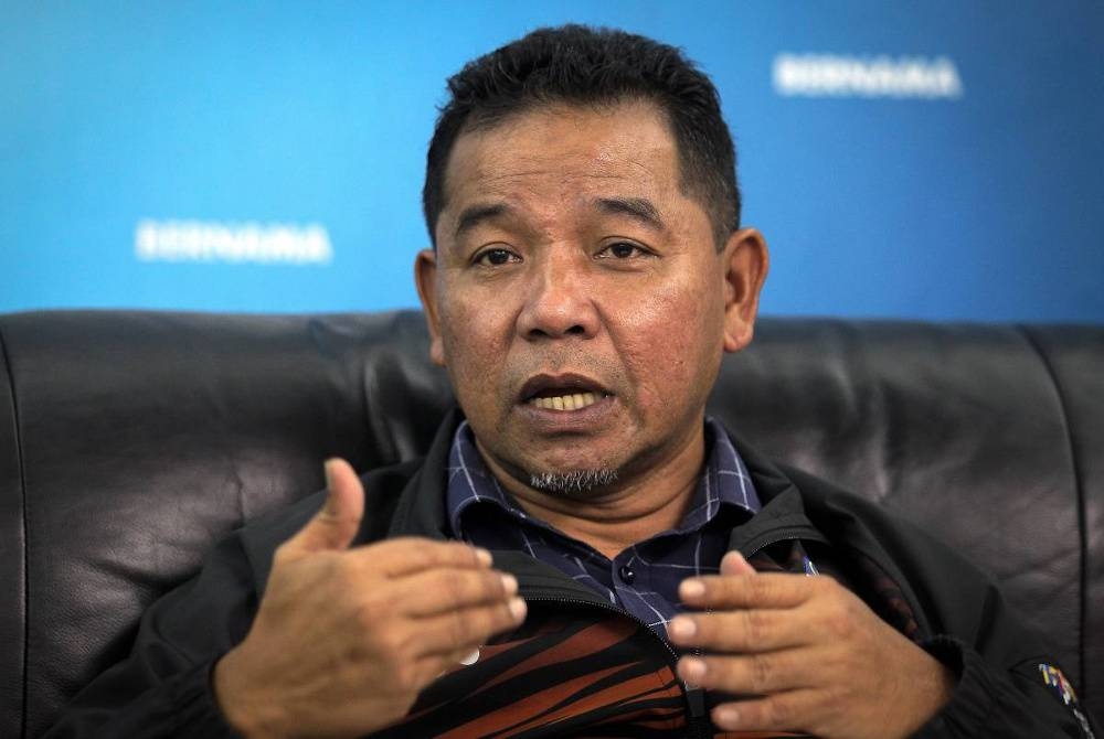 Ahmad Shapawi - Foto Bernama