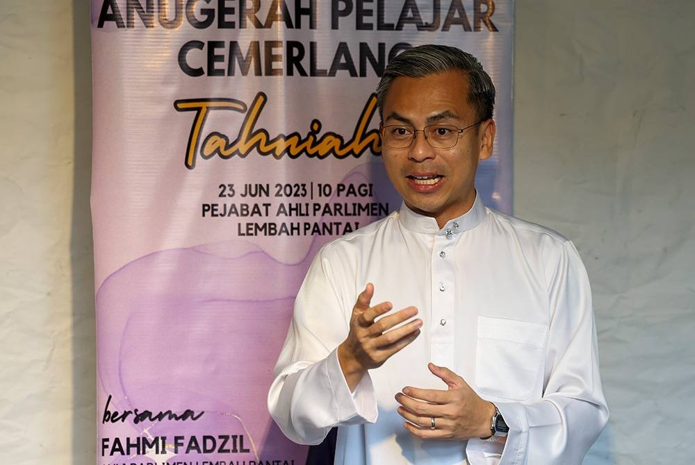 Fahmi ketika ditemui pada Majlis Anugerah Pelajar Cemerlang SPM 2022 di Pusat Kerja dan Latihan Lembah Pantai pada Jumaat. - Foto Bernama