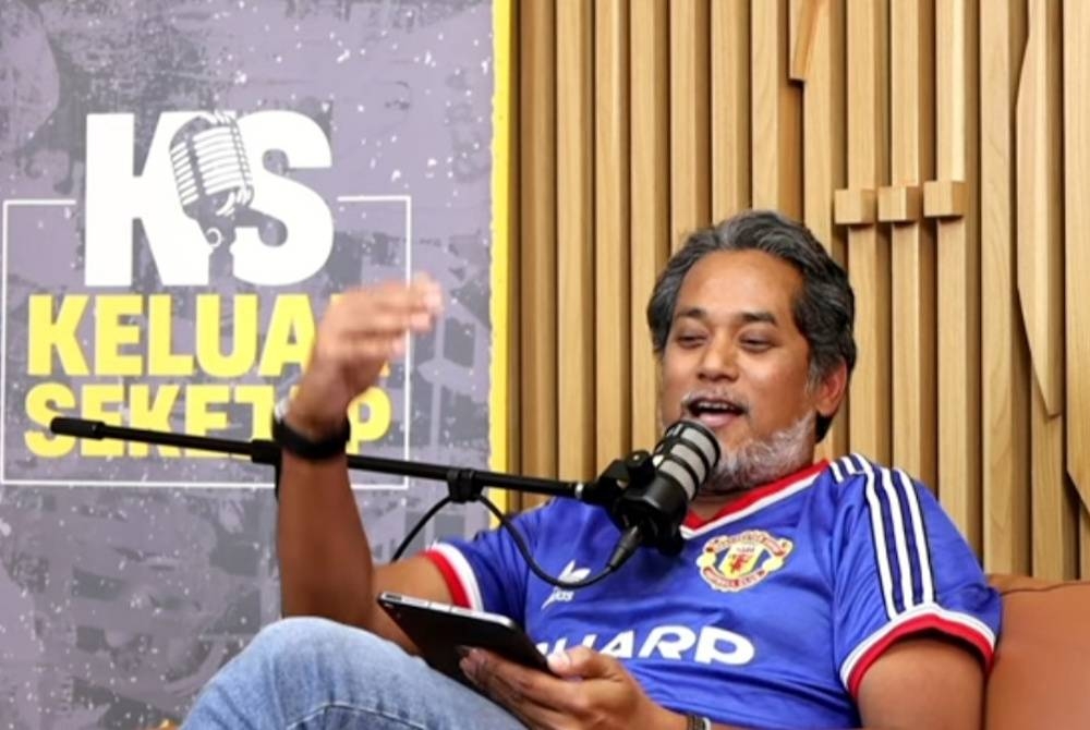 KJ dalam rancangan podcast Keluar Sekejap pada Jumaat.