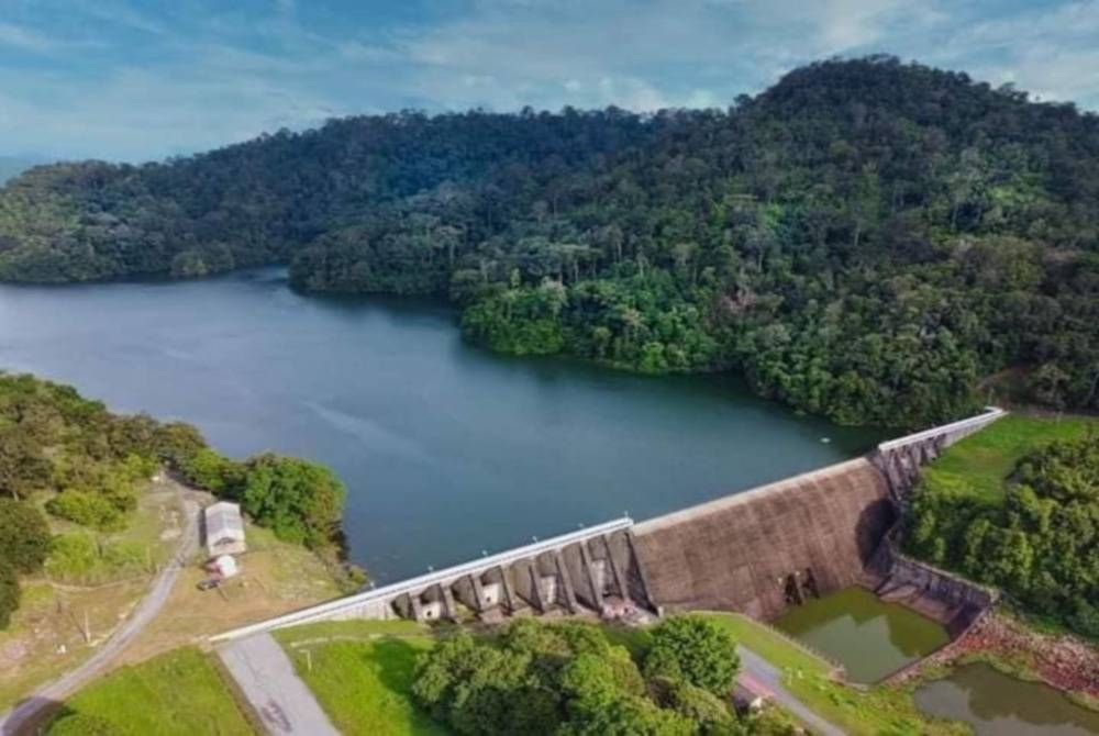 Empangan Muda di Kedah merekodkan stok simpanan air mentah berada pada paras kritikal.