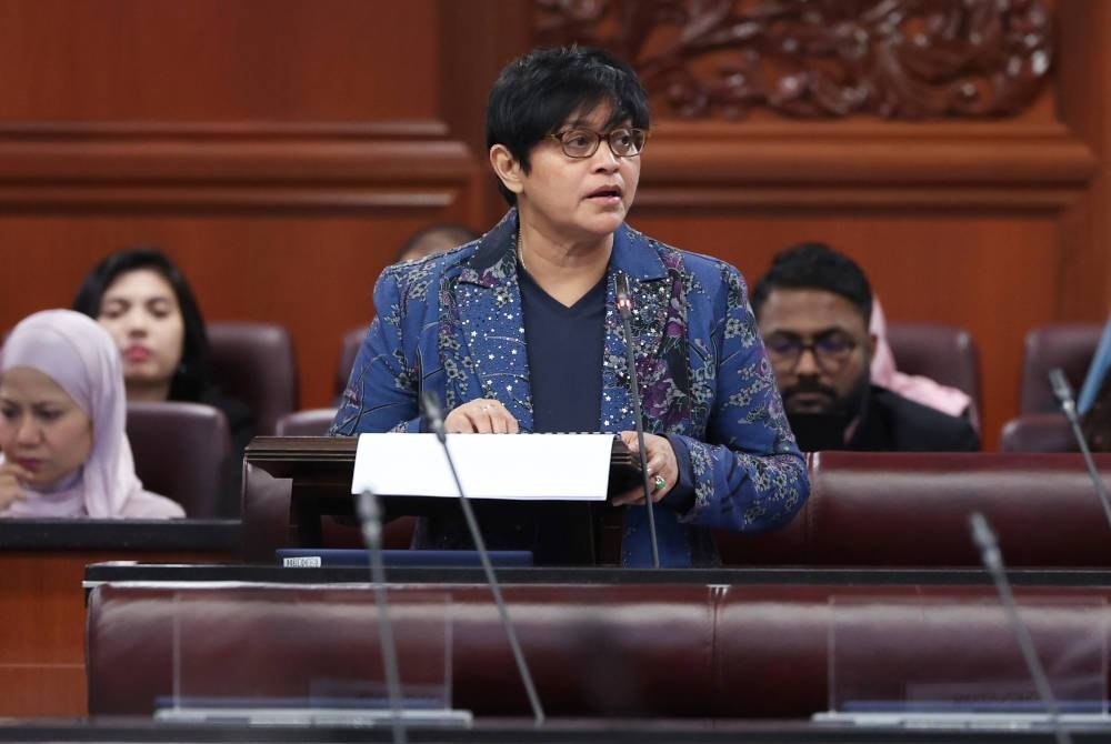 Azalina - Foto Bernama