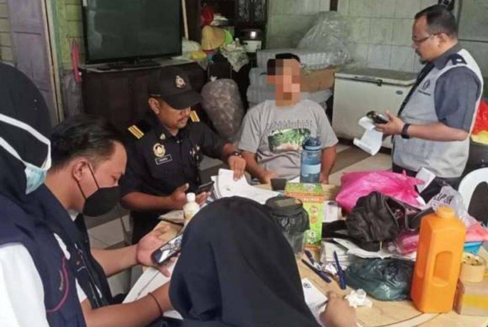 Premis terbabit tersebut disyaki beroperasi menggunakan logo halal tanpa perakuan dan kebenaran daripada pihak Jakim - Foto: KPDN Perak