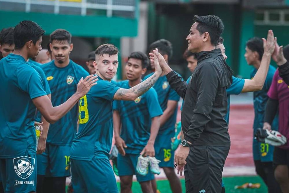 Selain Ott dan Tuck, Nafuzi juga digantung tiga perlawanan bermula aksi bertemu Sabah FC sebelum ini. - Foto KDA FC