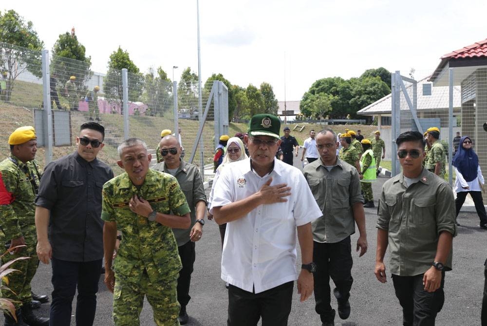 Saifuddin hadir ke Sambutan Hari Ulang Tahun (HUT) Jabatan Sukarelawan Malaysia (Rela) ke-51 peringkat kebangsaan Tahun 2023 di Pusat Latihan Rela Wilayah Utara Bukit Selambau, di sini pada Isnin.