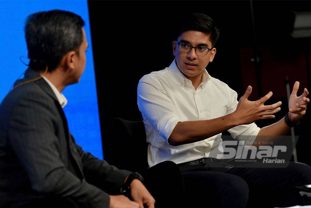 Syed Saddiq ada program Sinar Live ‘Kuasa Ketiga atau Kacau Daun’ yang dihoskan oleh Haizir Othman yang disiarkan di semua platform Sinar Harian pada Isnin.