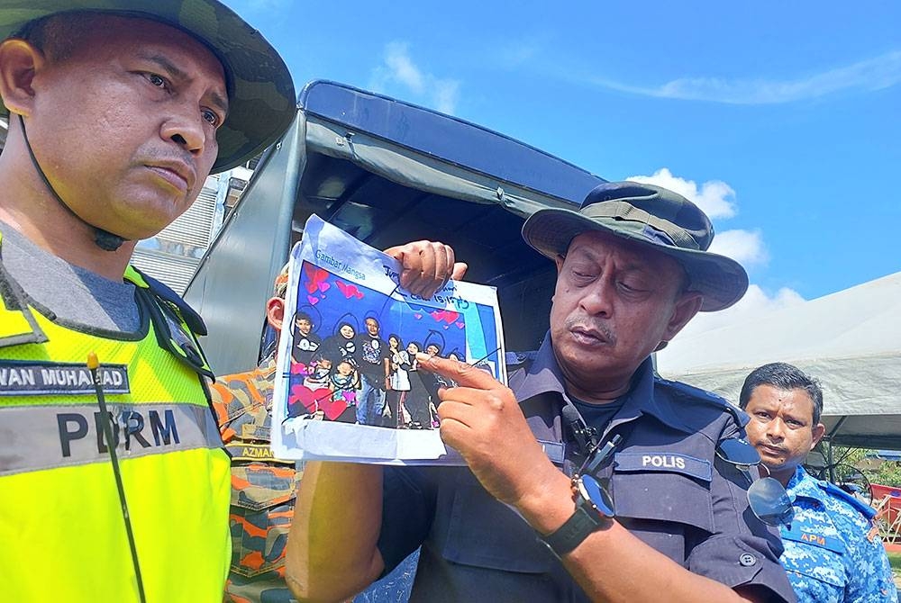 Hanyan (tengah) ketika sidang media pada Selasa.