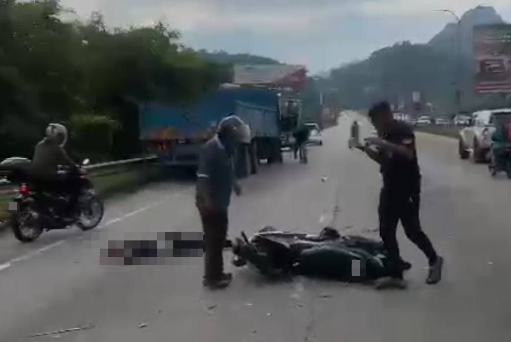 Seorang penunggang motosikal maut dalam kemalangan di Kilometer 13, Jalan Lingkaran Tengah 2 (MRR2) menghala ke Ampang, pada Selasa.