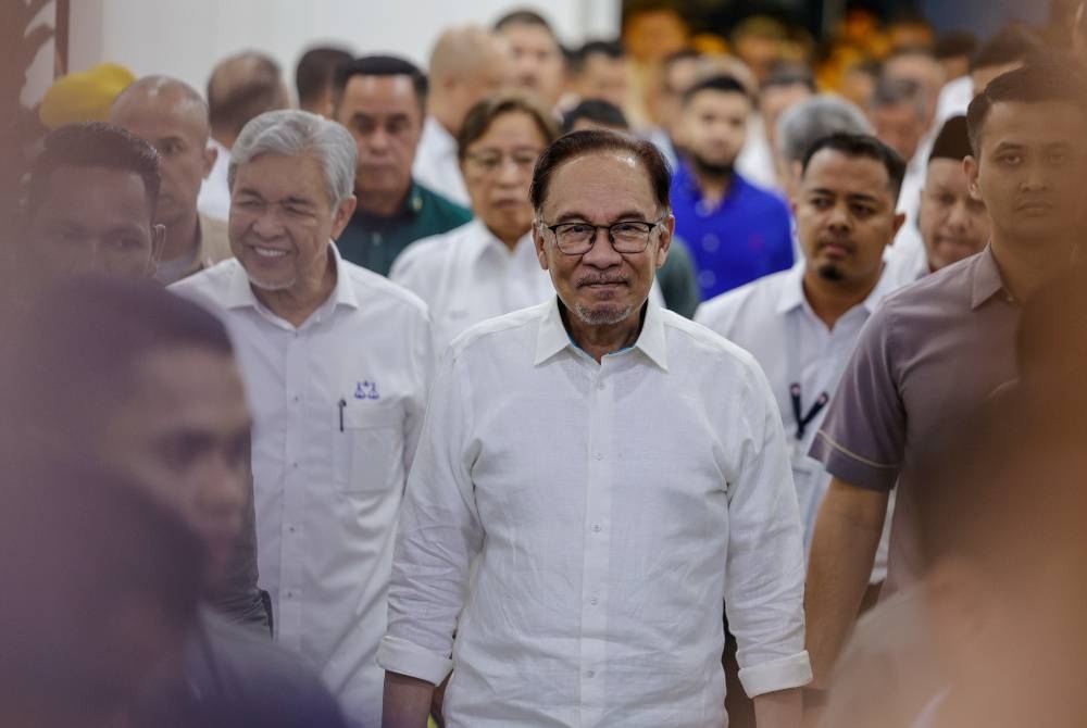 Perdana Menteri Datuk Seri Anwar Ibrahim ketika menghadiri Konvensyen Nasional Kerajaan Perpaduan 2023 di Pusat Dagangan Dunia (WTC) baru-baru ini.