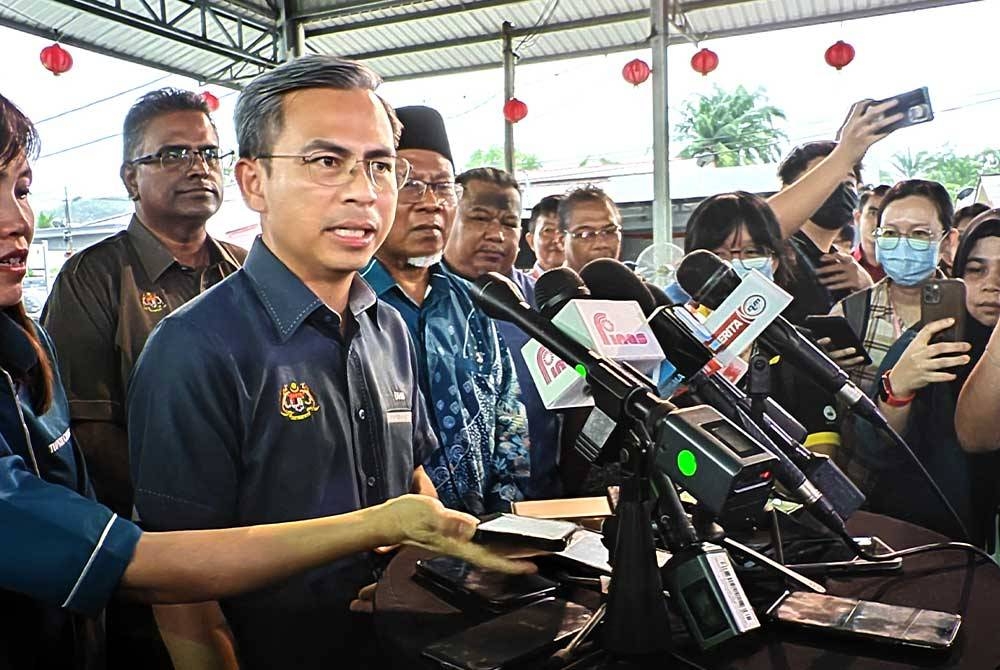 Fahmi ketika ditemui selepas program Kita Madani Peringkat Negeri Sembilan di Dewan Terbuka Kampung Seri Batu 8, di sini pada Khamis.