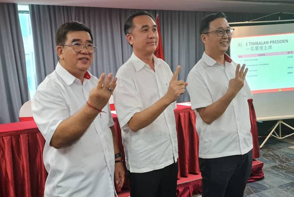 Dari Hoi Keong, Teck Meng dan Lau untuk bertanding jawatan presiden Gerakan.