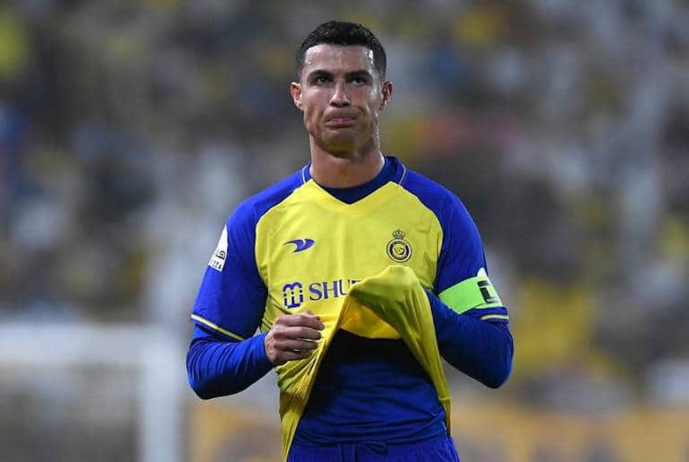 Al-Nassr memulakan revolusi bola sepak Arab Saudi apabila merekrut Ronaldo dengan kontrak £173 juta setahun pada Disember 2022.