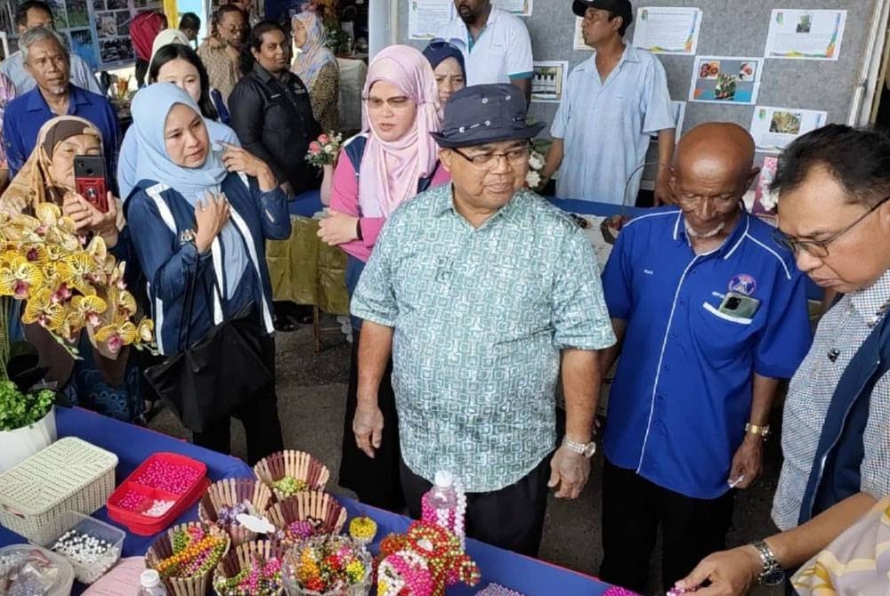 Aaron hadir Program Kembara Perpaduan Permerkasaan Projek Ekonomi Komuniti Negeri Pahang 2023 di KRT Cenderawasih Utara pada Khamis.