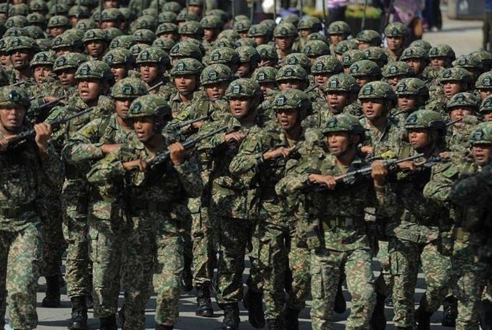 Kaum-kaum lain diharap menyertai pasukan keselamatan itu kerana kira-kira 6,000 kekosongan jawatan pelbagai peringkat ditawarkan setiap tahun.- Foto Bernama