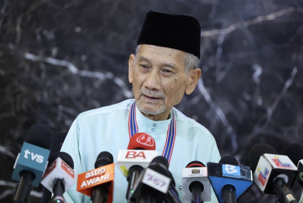 Abdul Monir ketika sidang media selepas Majlis Sambutan Maal Hijrah Peringkat Kebangsaan Tahun 1445H/ 2023 di Pusat Dagangan Dunia Kuala Lumpur (WTCKL) pada Rabu. - Foto Bernama