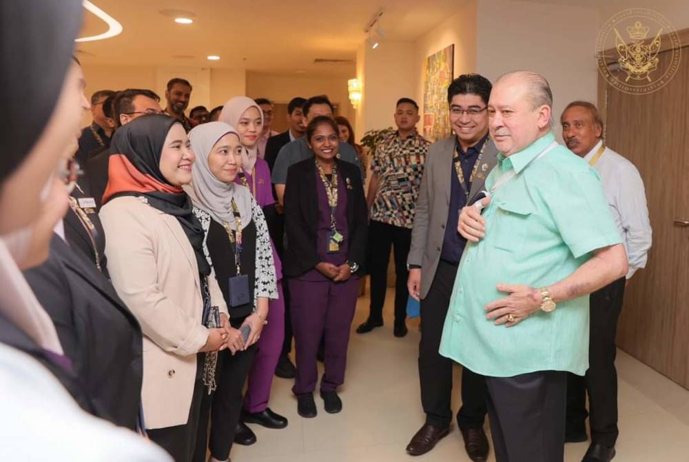 Sultan Ibrahim berangkat pulang ke Johor selepaa selamat menjalani pembedahan bahu di Hospital Pakar Damansara 2. - Foto Facebook Sultan Ibrahim Sultan Iskandar