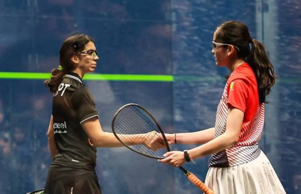 Aira (kanan) tewas kepada pemain Mesir dalam aksi final Kejohanan Skuasy Remaja Dunia di Melbourne pada Ahad. - Foto: FB World Squash Federation