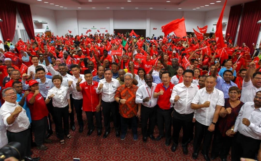 DAP pertaruhkan 10 penyandang DUN dan seorang muka baharu. 