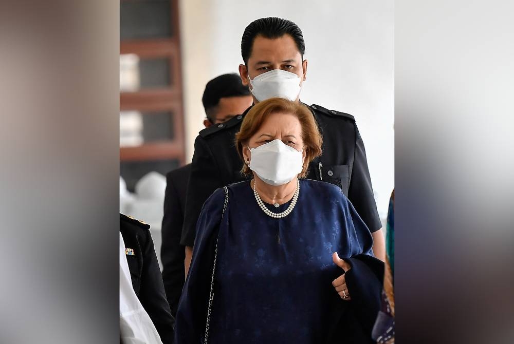 Zeti hadir bagi memberi keterangan dalam perbicaraan kes 1Malaysia Development Bhd (1MDB) melibatkan Datuk Seri Najib Tun Razak di Mahkamah Tinggi, pada Khamis. - Foto Bernama