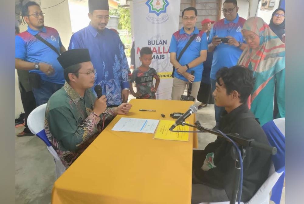 Program Turun Padang Perkampungan Orang Asli (KOA) Kepau Laut, Pulau Carey pada Sabtu.