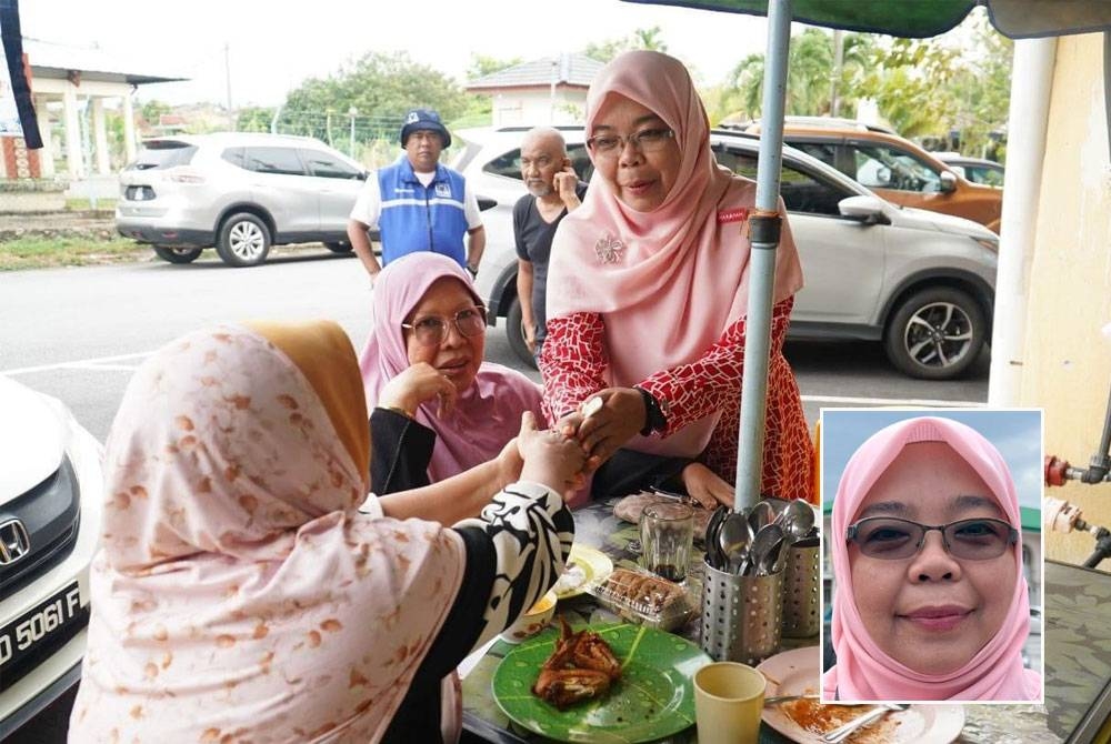 Norwani beramah mesra bersama penduduk setempat ketika sesi jelajah mesra di Paroi, Seremban pada Isnin. Gambar kecil: Norwani