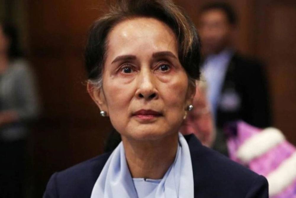 Suu Kyi - Foto fail Reuters