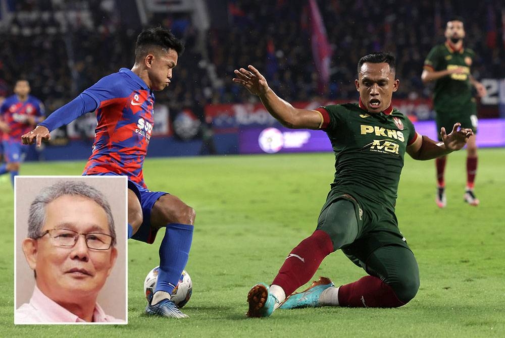 Arif Aiman Hanapi (kiri) antara tonggak JDT ketika mengelecek pemain Selangor FC, Muhammad Fazly Mazlan pada perlawanan Liga Super di Stadium Sultan Ibrahim baru-baru ini. GAMBAR KECIL: Mohd Azraai