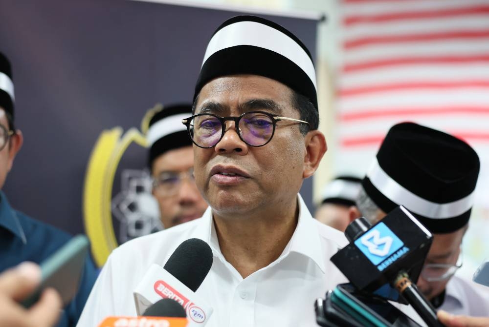 Khaled Nordin. - Foto Bernama