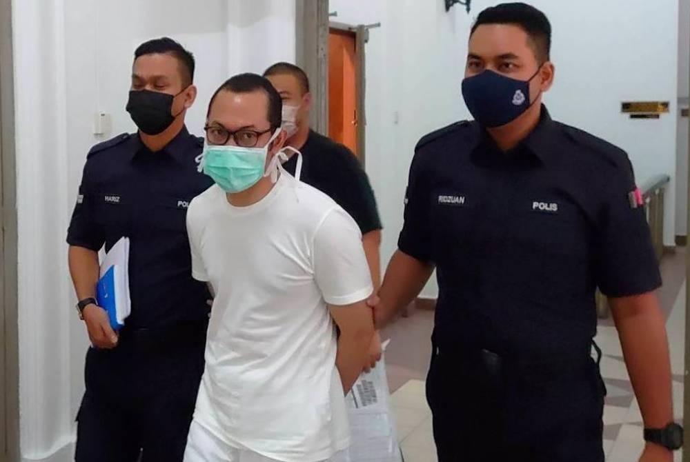 Izad Shahizal Pungot, 41, sebaliknya dijatuhi hukuman penjara 10 tahun dan dikenakan 10 sebatan oleh panel tiga hakim Mahkamah Rayuan.- Foto Bernama